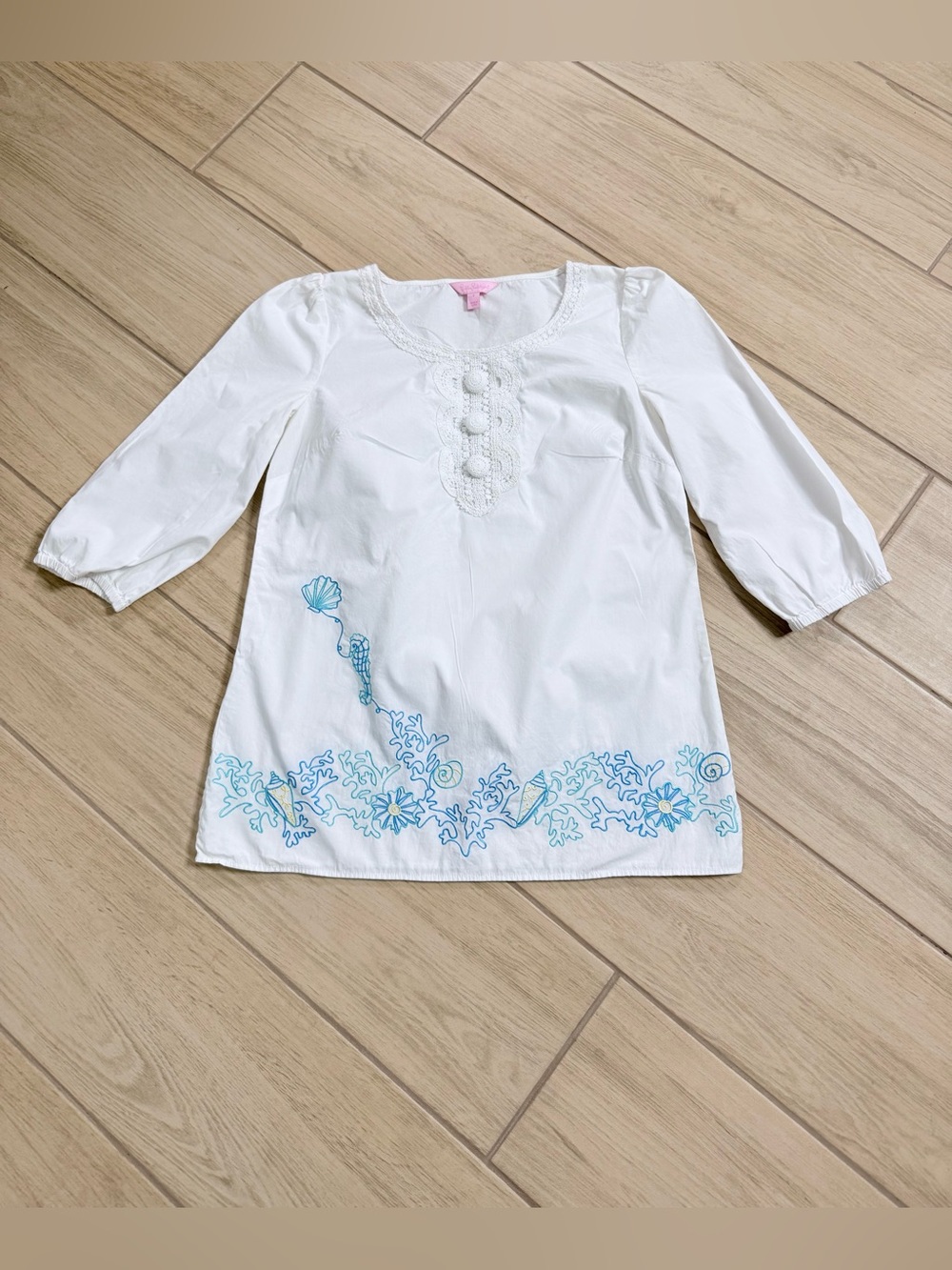 Lilly Pulitzer Simona Embroidered Tunic Top White Blue Coral Seahorse Size S